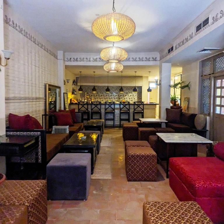 Garden Cafe Dining